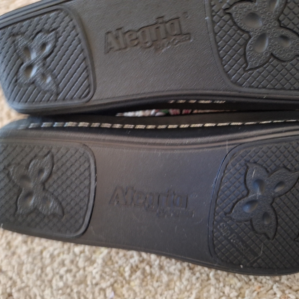 Alegria Floral Womens Dress Shoes - Picture 5 of 5